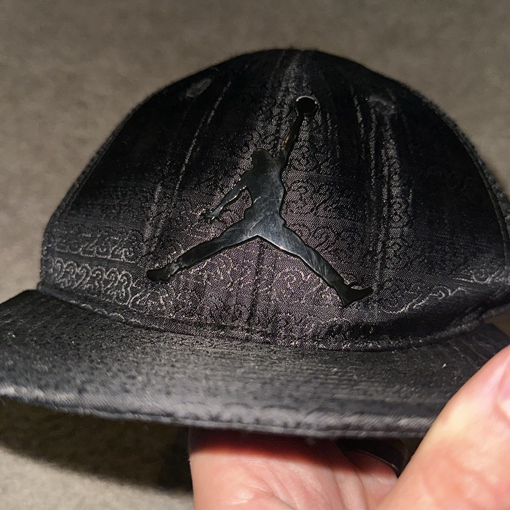 RARE Vintage Air Jordan Black on Black Snap Back hat all over print 4/7 RARE